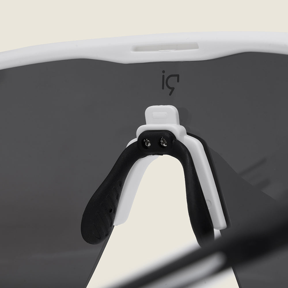 Uist Sunglasses (Matt White/Smoke)