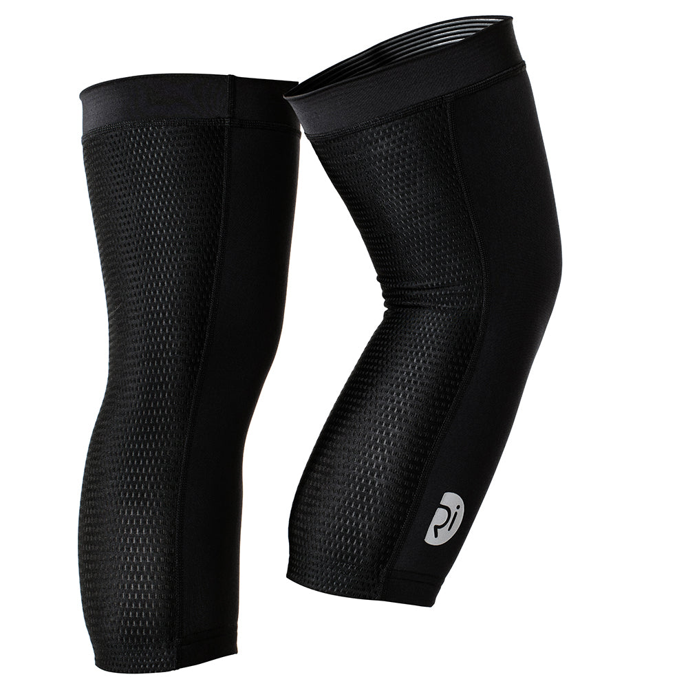 Rivelo Hainworth Knee Warmers (Black) (studio)