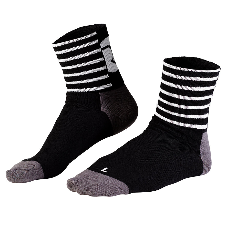 Rivelo | Stanage Socks (Black/White)