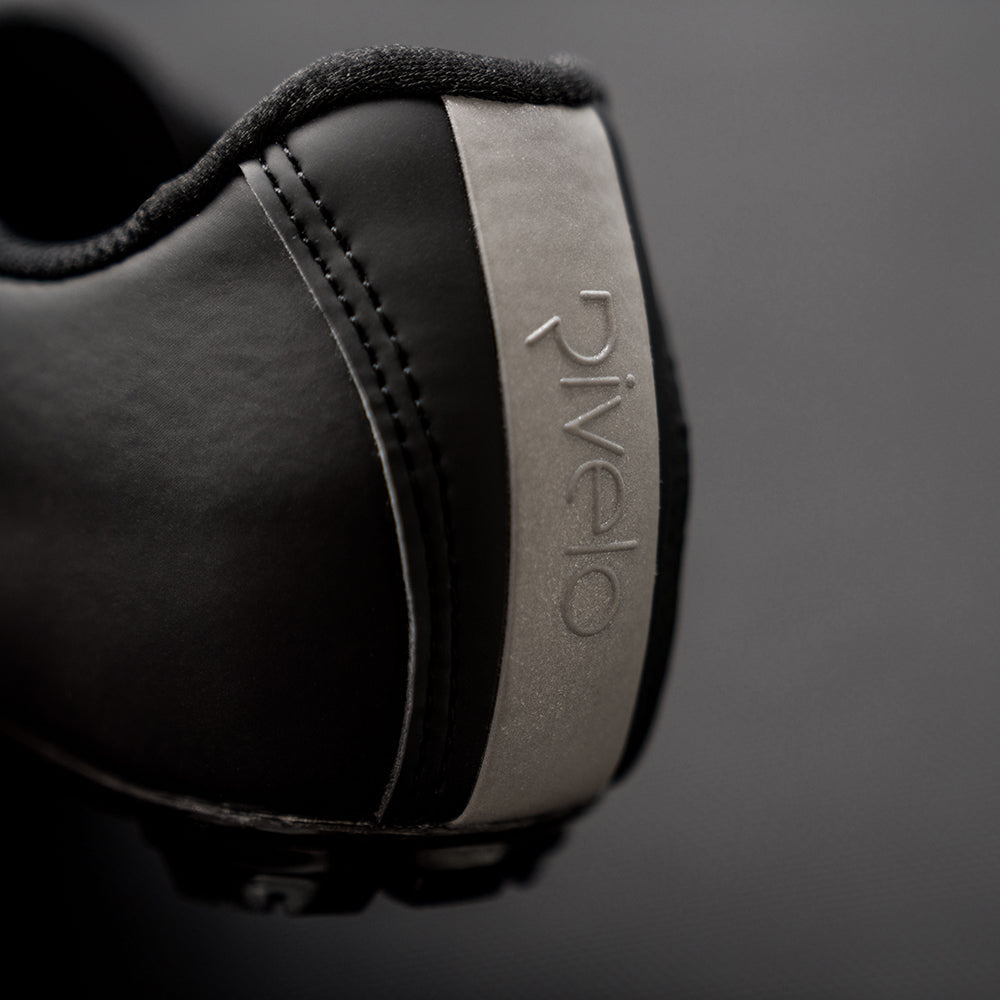 Rivelo Whinlatter Carbon Cycling Shoes (Black/White)