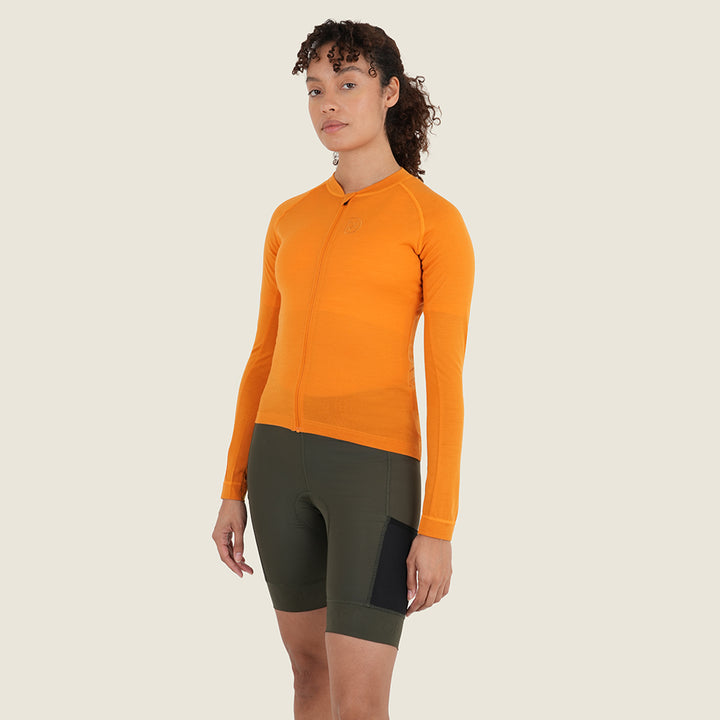 Womens Cranbrook Merino Blend LS Jersey (Desert Sun) (model: sarah)