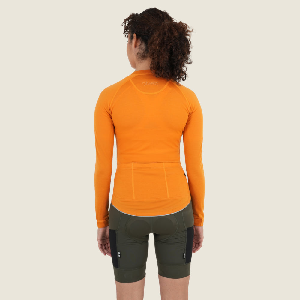 Womens Cranbrook Merino Blend LS Jersey (Desert Sun) (model: sarah)