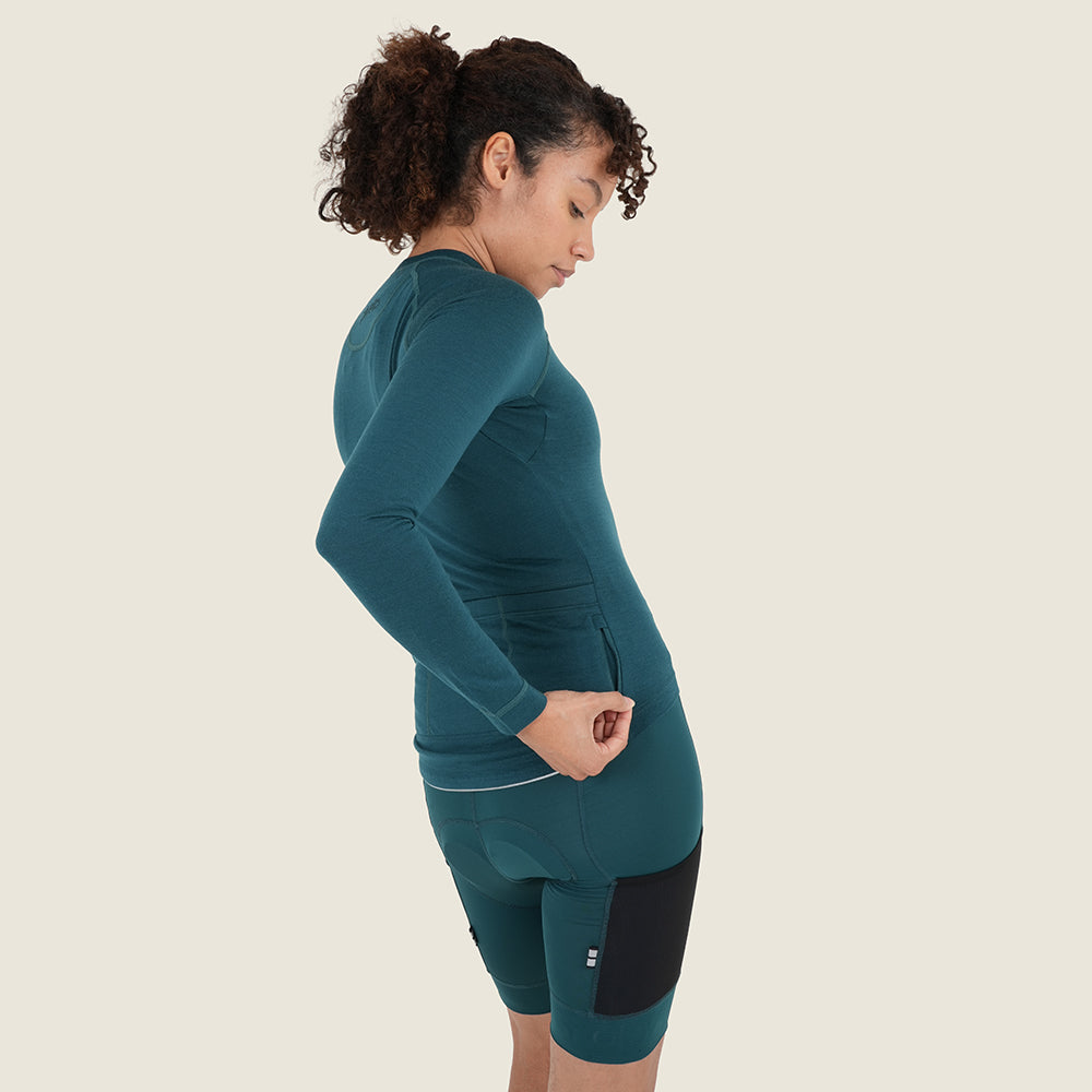 Womens Cranbrook Merino Blend LS Jersey (Petrol) (model: sarah)