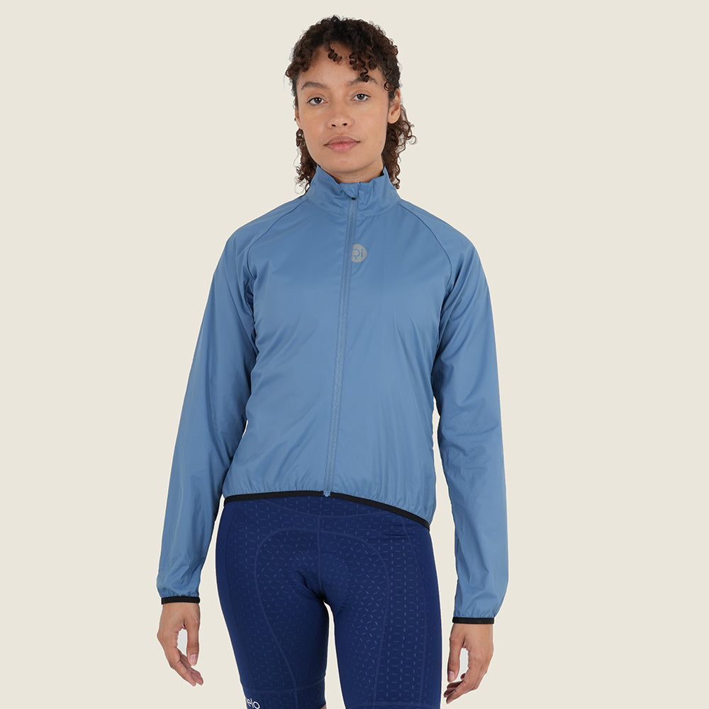 Womens Garrowby II Packable Windproof Jacket (Airforce) (model: sarah)