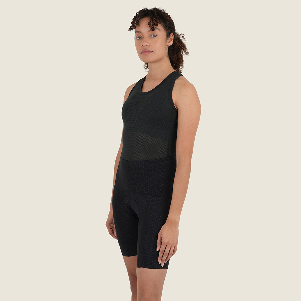 Womens Kilmore Mesh Vest Base Layer (Black) (model: sarah)