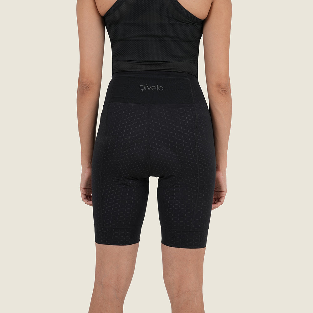 Womens Raasay Essential Lightweight Shorts (Black) (model: sarah)