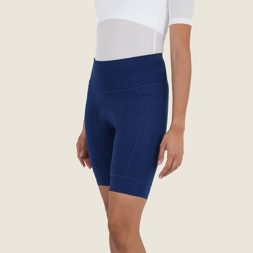 Womens Raasay Essential Lightweight Shorts (Navy) (model: sarah)