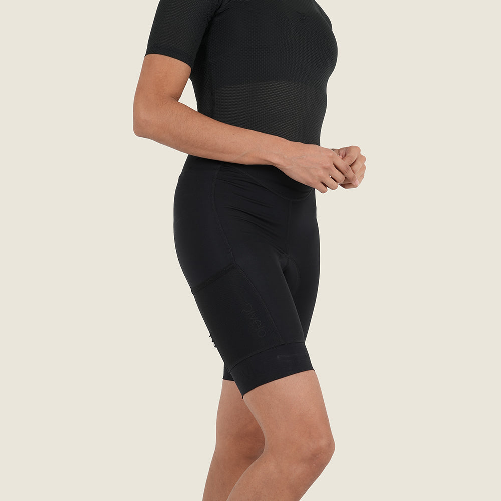 Womens Ranmore Cargo Shorts (Black) (model: sarah)