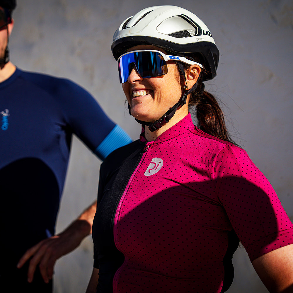 Womens Salcombe II Jersey (Black/Magenta) (model: isabel)