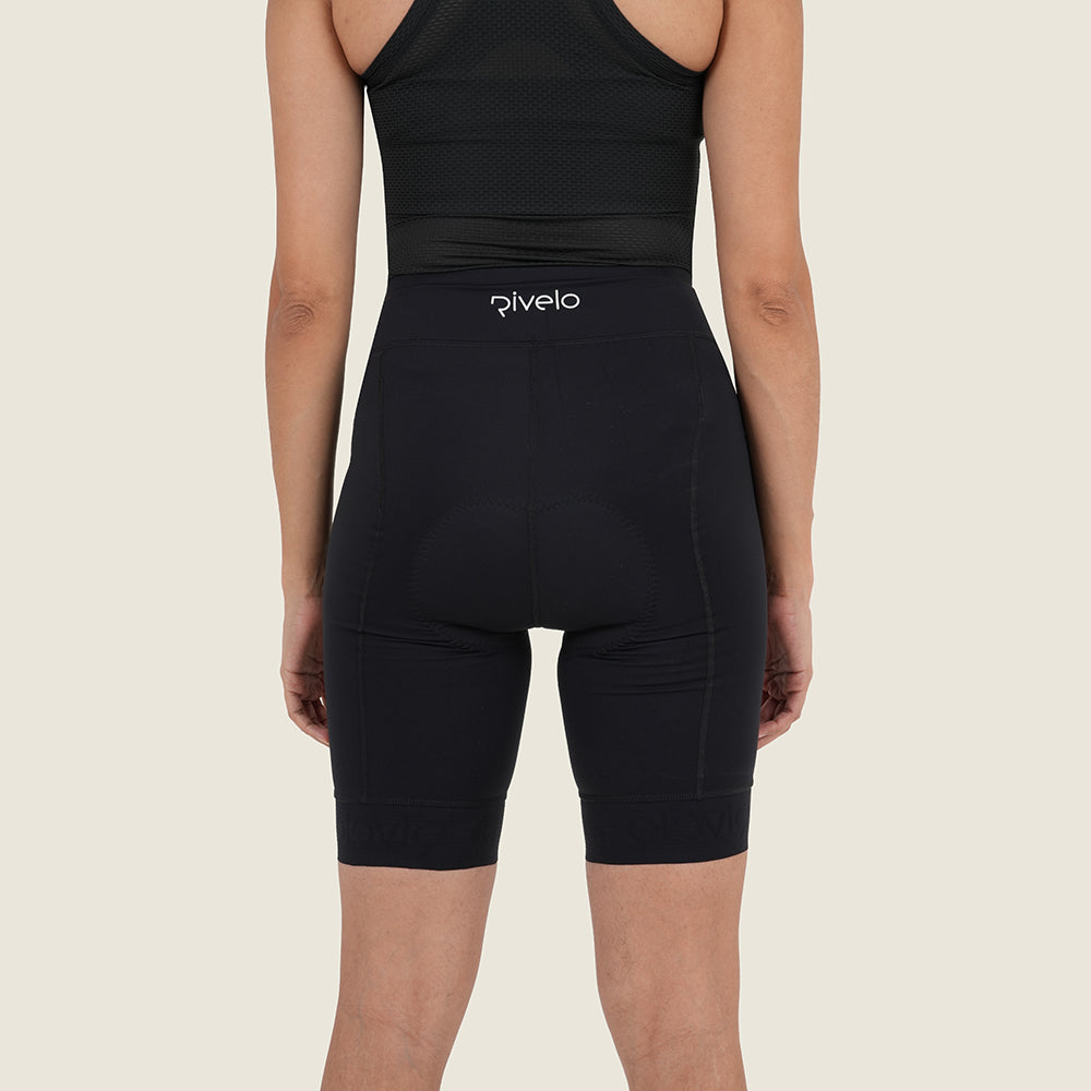 Womens Staffin Essential Shorts (Black)