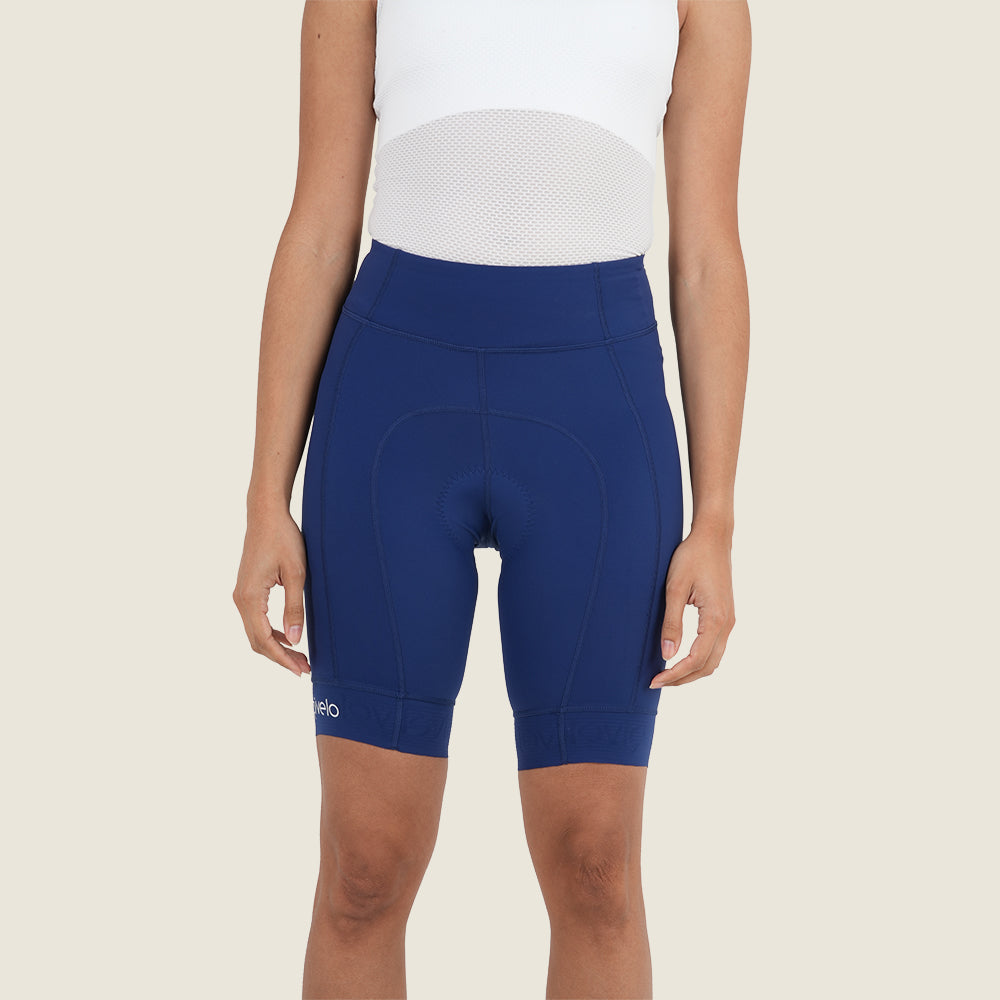 Womens Staffin Essential Shorts (Navy) (model: sarah)