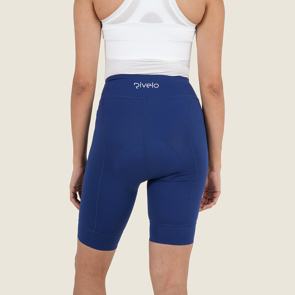Womens Staffin Essential Shorts (Navy) (model: sarah)