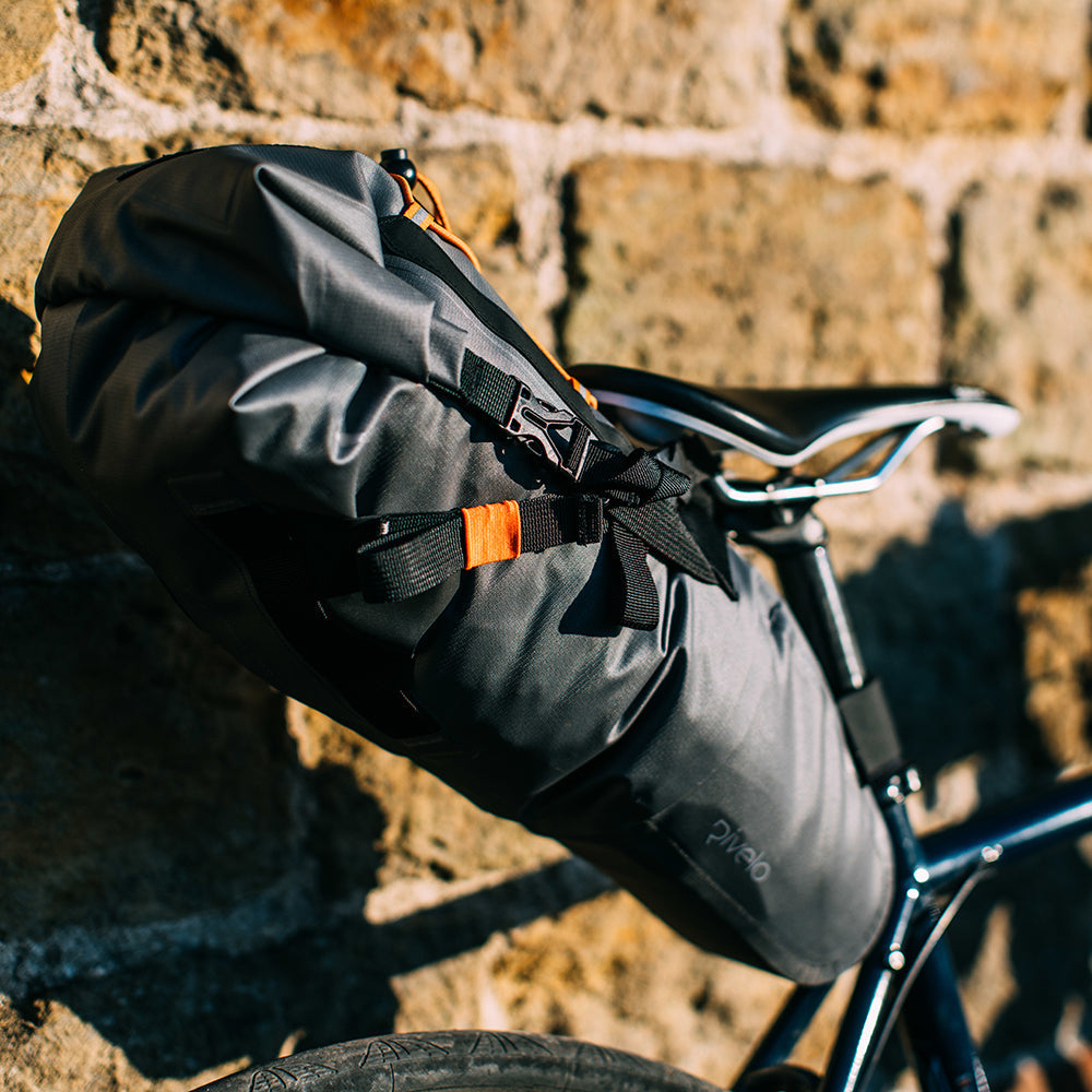 Rivelo Glen 15L Saddle Pack (Charcoal)