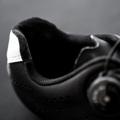 Rivelo | Mennock Cycling Shoes (Black/White)