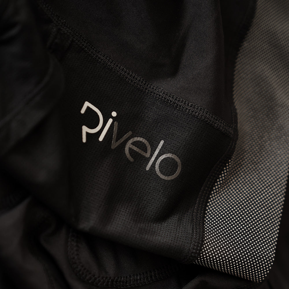 Rivelo Womens Kessock Cargo Shorts (Black/Reflective)
